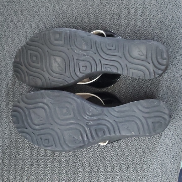 Clarks platform flip flop size 8 - Picture 3 of 5
